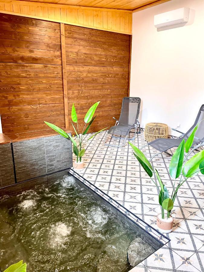 Thermal Apartmanok Raday 4 - Zendaya Hajdúszoboszló 外观 照片